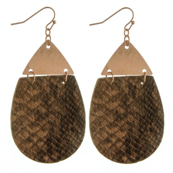 Jewelry - Teardrop earrings snakeskin fabric